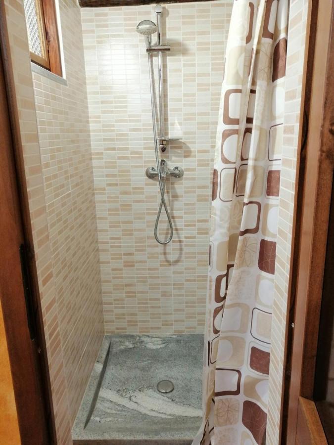 Casa Vacanze La Carbunera Villa Domodossola Exteriör bild